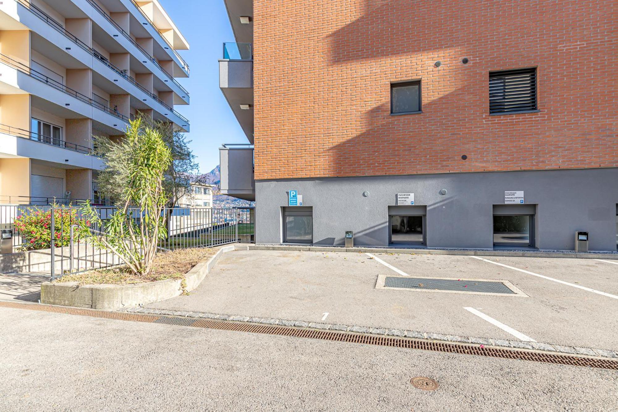 Imperial Of Lugano 3 With A Lake View Behind The Station And 10 Min From The Lake Of ลูกาโน ภายนอก รูปภาพ